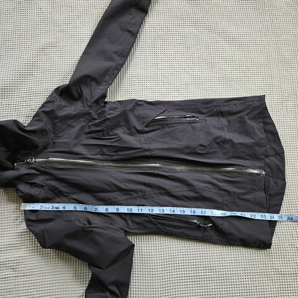Ivivva Lululemon Girl's Black Raincoat Sz 6 - Picture 7 of 9